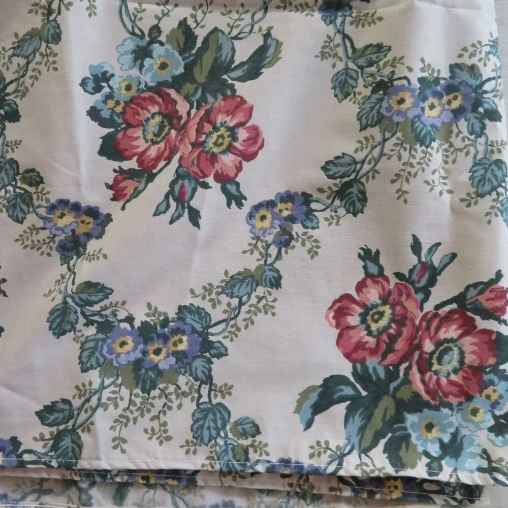 Vintage 1988 Louis Nichole Twin Bed Skirt Floral Beige Red Blue 13.5